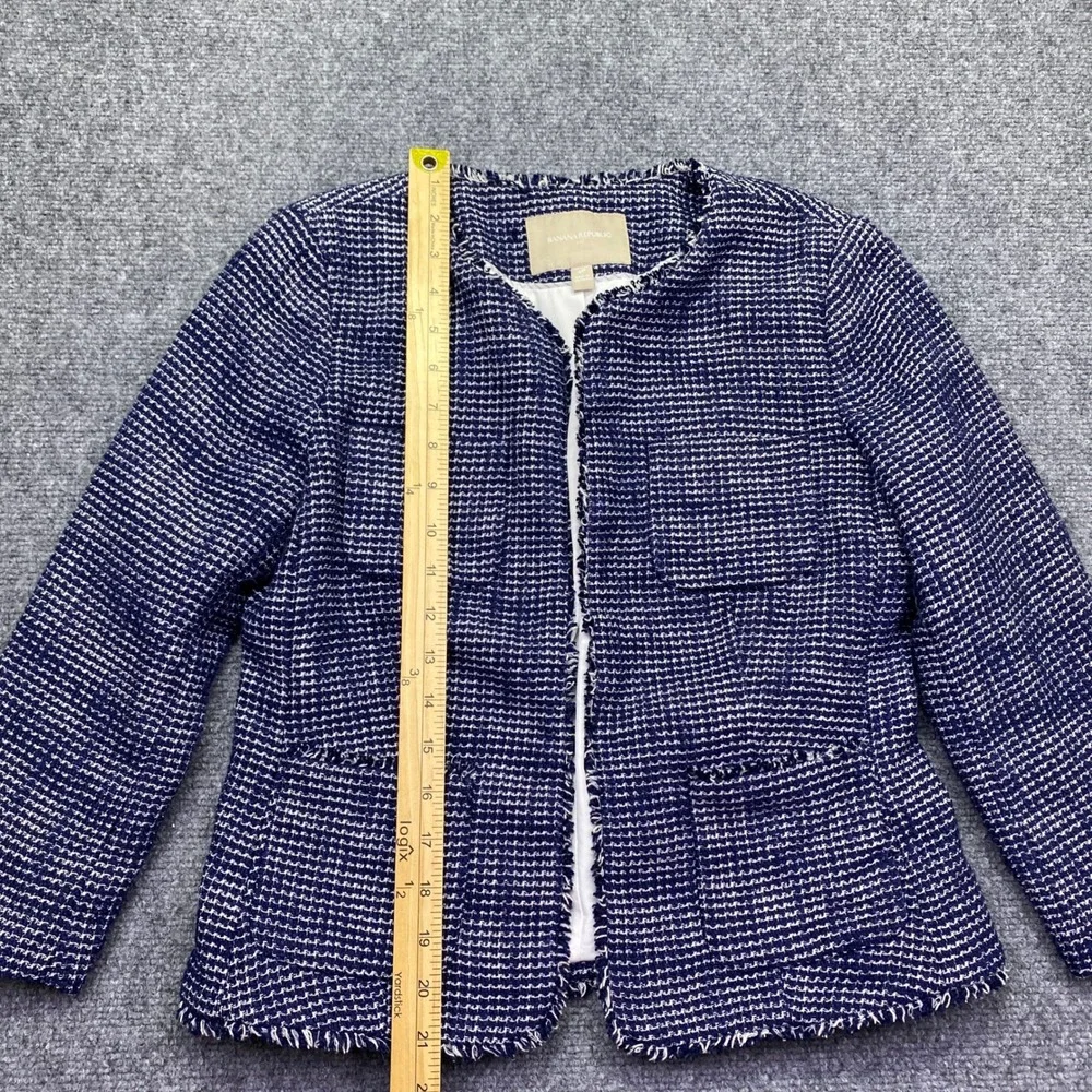 Banana Republic Womens 4P Navy Blue Tweed Boucle Blazer Jacket Fringed Preppy